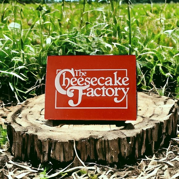 1980s The Cheesecake Factory Beverly Hills Marina Del Ray Matches Unstruck - Picture 2 of 6